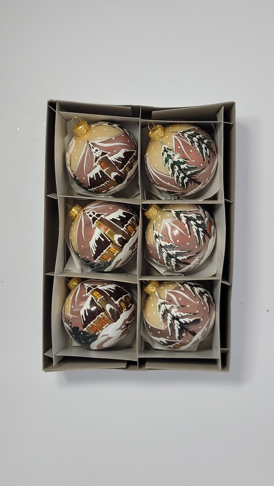 Komplet bombek "Drewniany kościół"