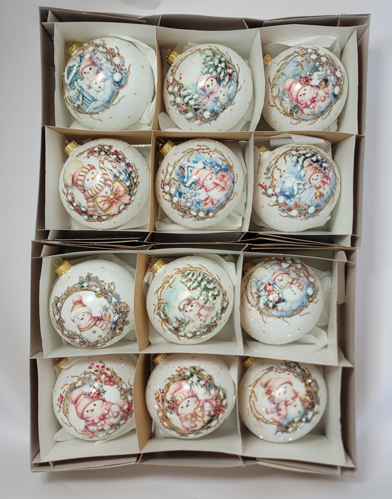 Zestaw 12 bombek "Różowy bałwanek"