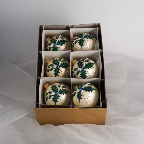 Komplet bombek "Kremowy ostrokrzew"